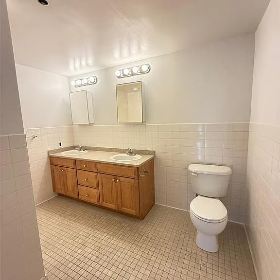 53 W Palisade Ave — Photo 15