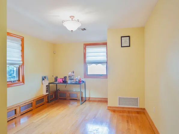 183-19 69th Avenue image 17 of 21