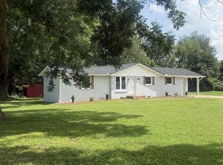 2825 Lylewood Rd, Woodlawn, TN 37191