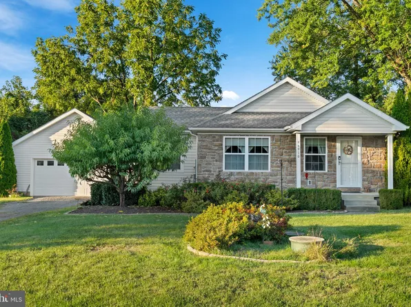 16910 Oliver St, Paeonian Springs, VA 20129