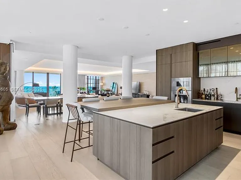 8955 NE Collins Ave #301 — Photo 8