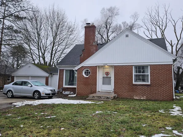 2201 Breton Rd SE, Grand Rapids, MI 49546