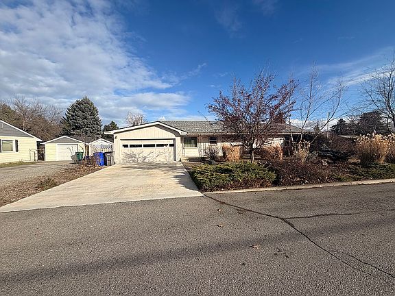 5th image of 620 N Raymond Rd
