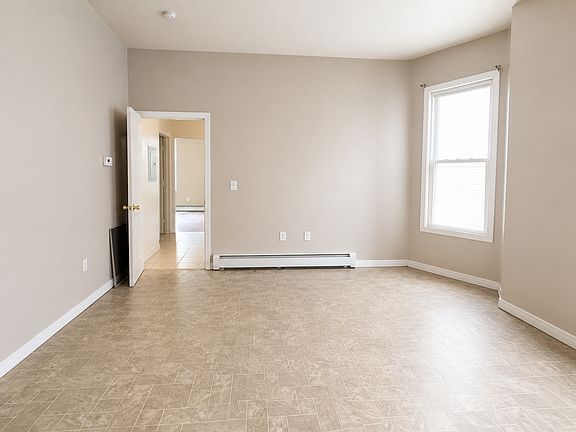 5th image of 81 Auburn St #1BA