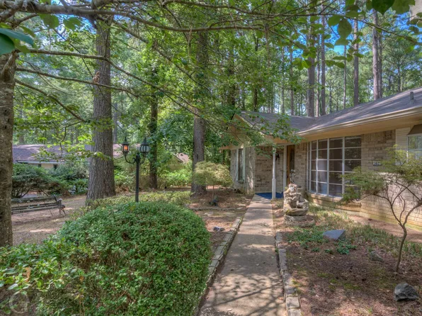 502 Whispering Pine Cir, Haughton, LA 71037