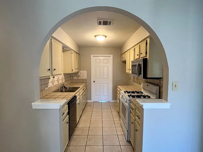 11516 Sandy Loam Trl — Photo 8