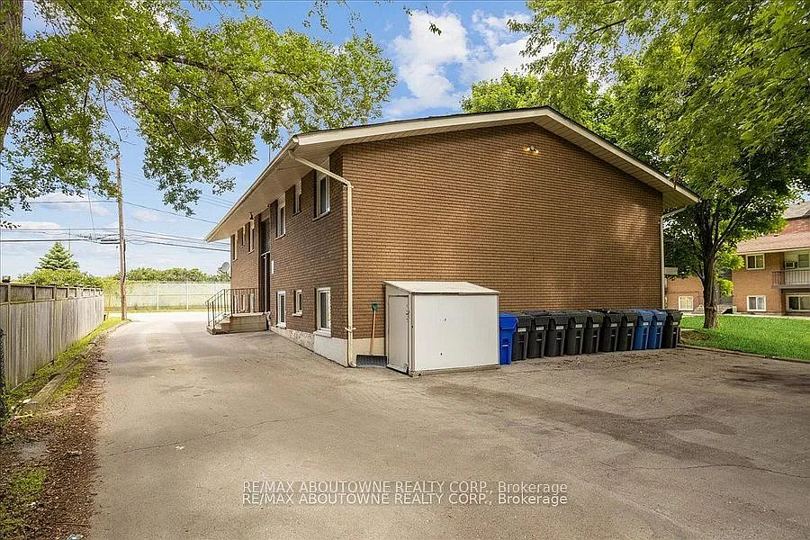 2 bed, $1,995 — Photo 4