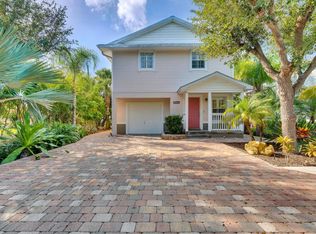 2800 Lakeview Dr, Naples, FL 34112