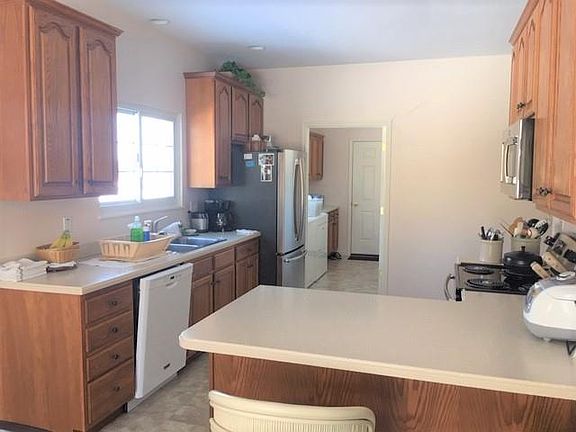 4th image of 347 Concord Dr
