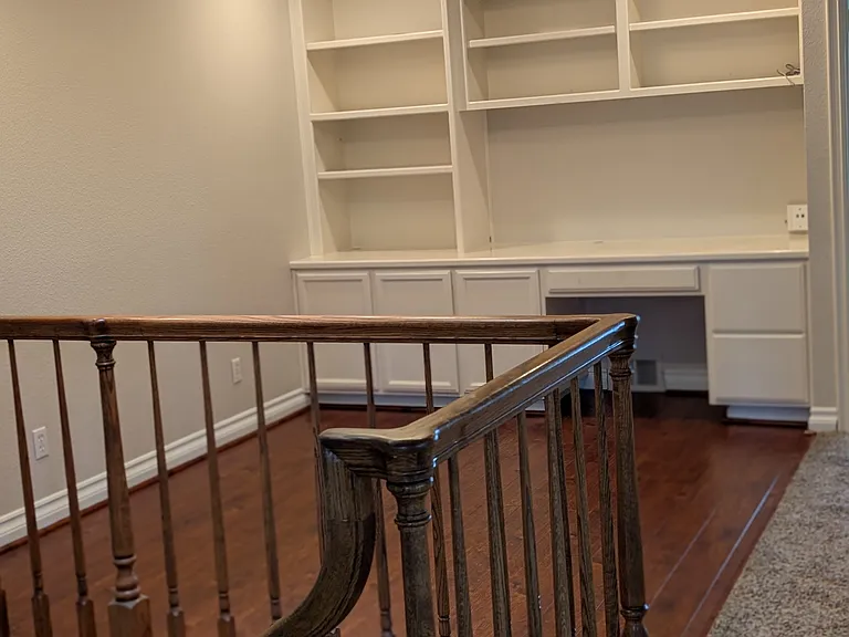 2327 Summerhill Dr — Photo 11