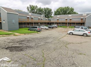 1500 McCain Ln, Manhattan, KS 66502