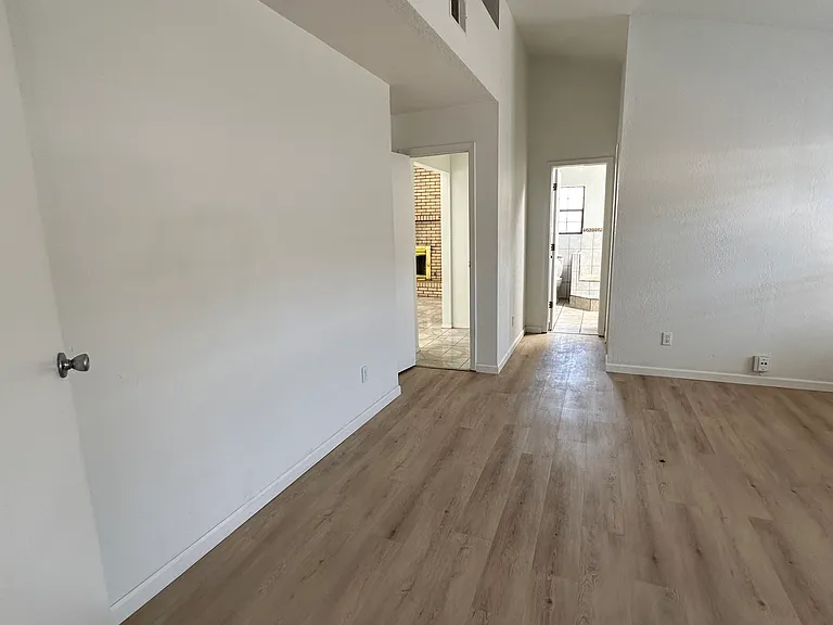 3444 Dundee St — Photo 20