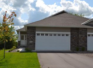 6181 Boulder Ridge Dr, Rockford, MN 55373
