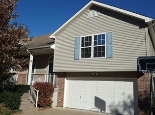 7123-7125 N Robinhood Ln, Kansas City, MO 64151