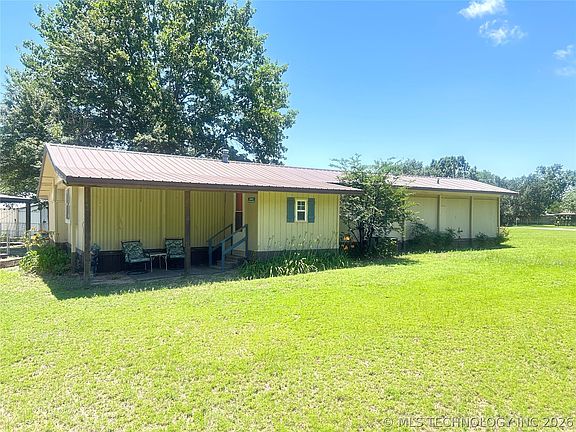 3rd image of 418614 Woodside Dr