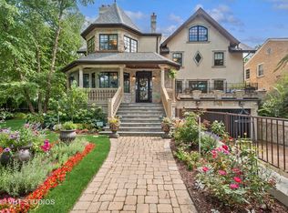 305 Central Ave, Wilmette, IL 60091