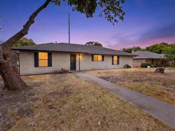 214 Buffalo Creek Dr, Waxahachie, TX 75165