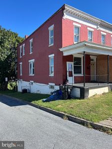 2028 Briggs St, Harrisburg, PA, 17103