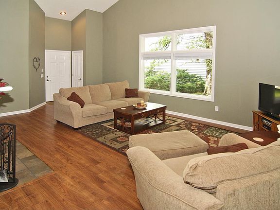 4th image of 8505 Woodstone Way S