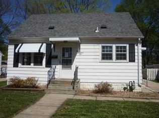 406 15th Ave NE, Rochester, MN 55906