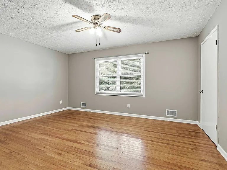 230 New Oak Ridge Trl — Photo 18