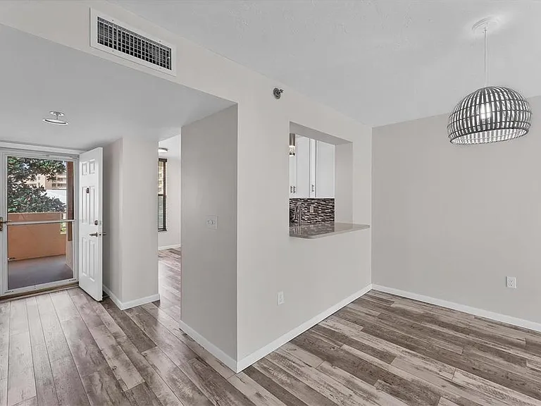 4530 Pinebrook Cir #208 — Photo 8