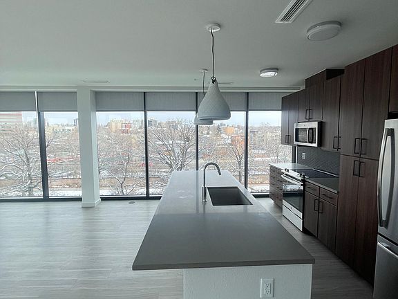 2nd image of 315 N Grant St #9