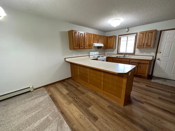 127 Stuttgart Drive, 127 Stuttgart Dr #1, Bismarck, ND 58504