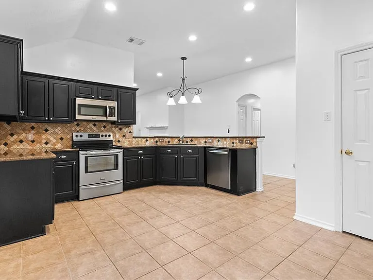 15323 Redbud Berry Way — Photo 10
