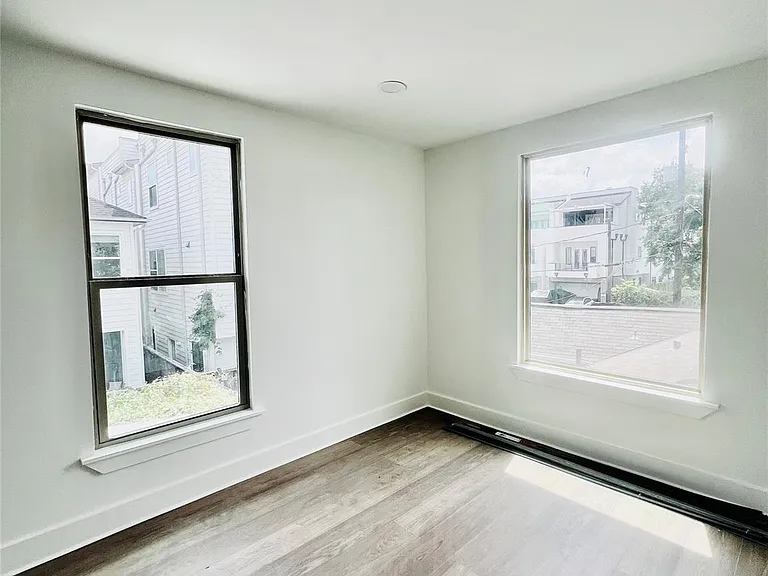 1713 Winter St — Photo 10
