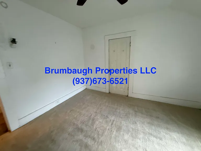 1027 Park Ave — Photo 42