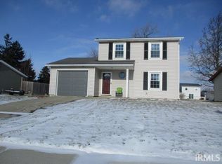 815 Larch Ln, Fort Wayne, IN