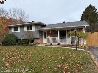 55 Gracefield Cres, Kitchener, ON N2E 1R8