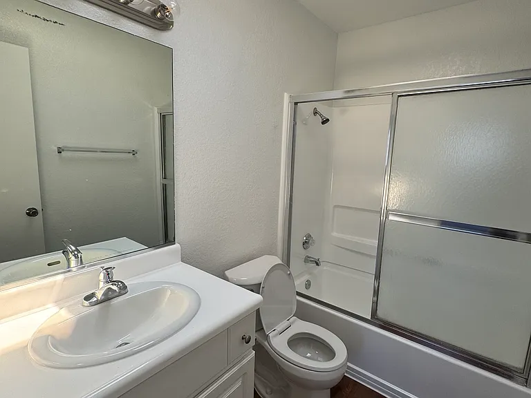Huntington Harbour Villas — Photo 40