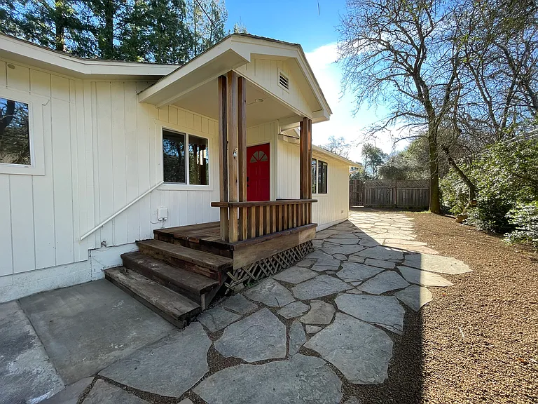 15660 Pozzan Rd #1 — Photo 4