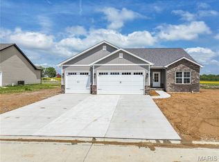 914 Seneca Dr, Waterloo, IL 62298