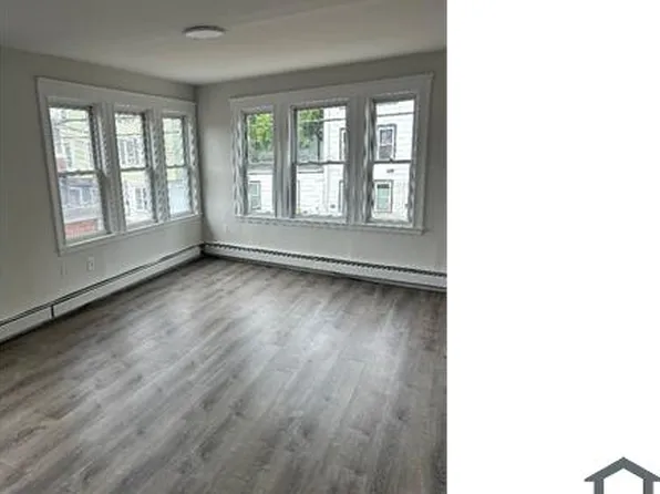 390 Water St, Quincy, MA 02169