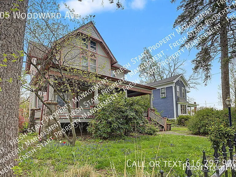 505 Woodward Ave — Photo 23