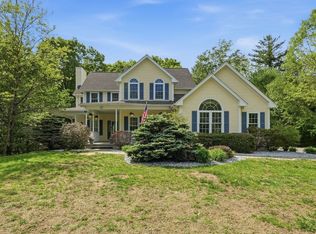 81 Sheffield Dr, Belchertown, MA 01007