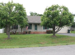 1238 Bark Ridge Cir, Hopkinsville, KY 42240