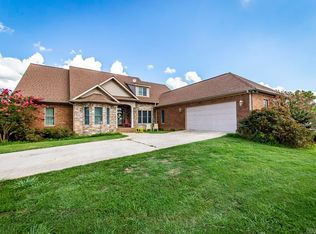 5750 Greers Ferry Rd, Greers Ferry, AR 72067