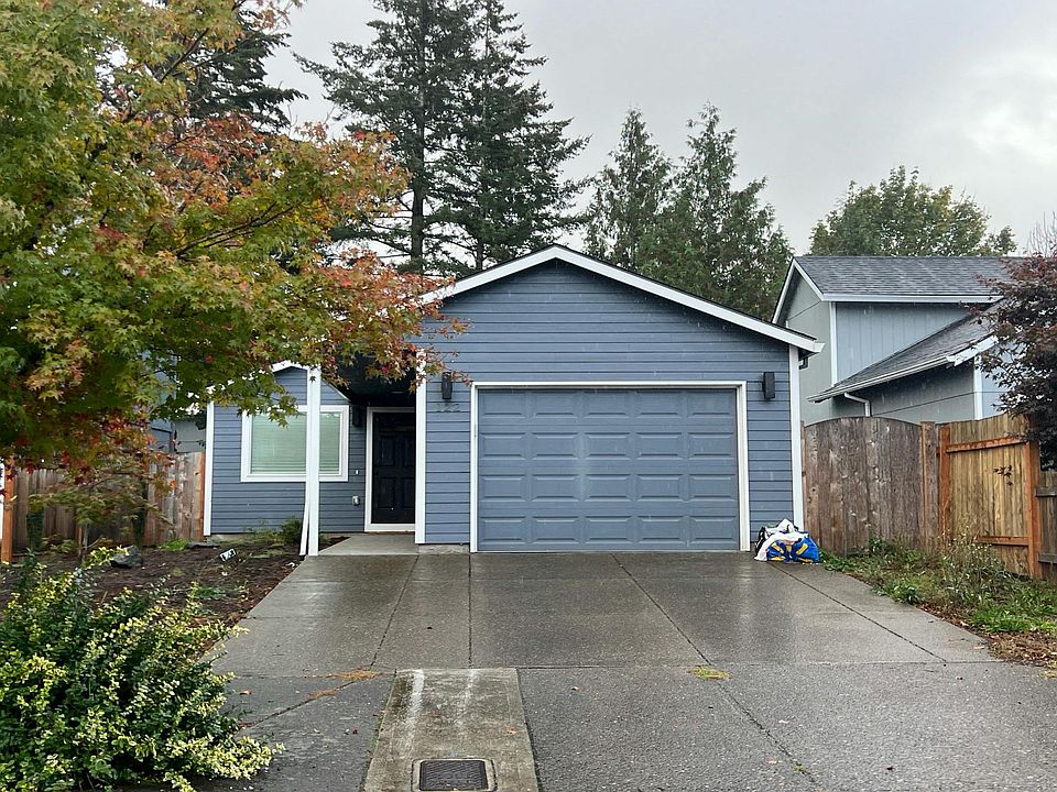 1st image of 122 SE 34th Cir