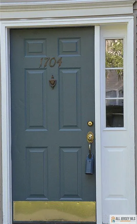 2 bed, 2.0 bath, 1228 sqft, $2,550 — Photo 1