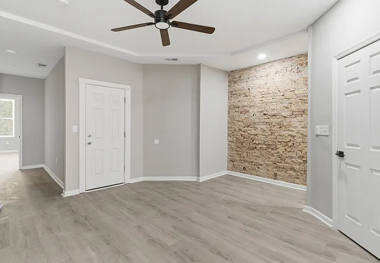 2322 Callow Ave #2 — Photo 1