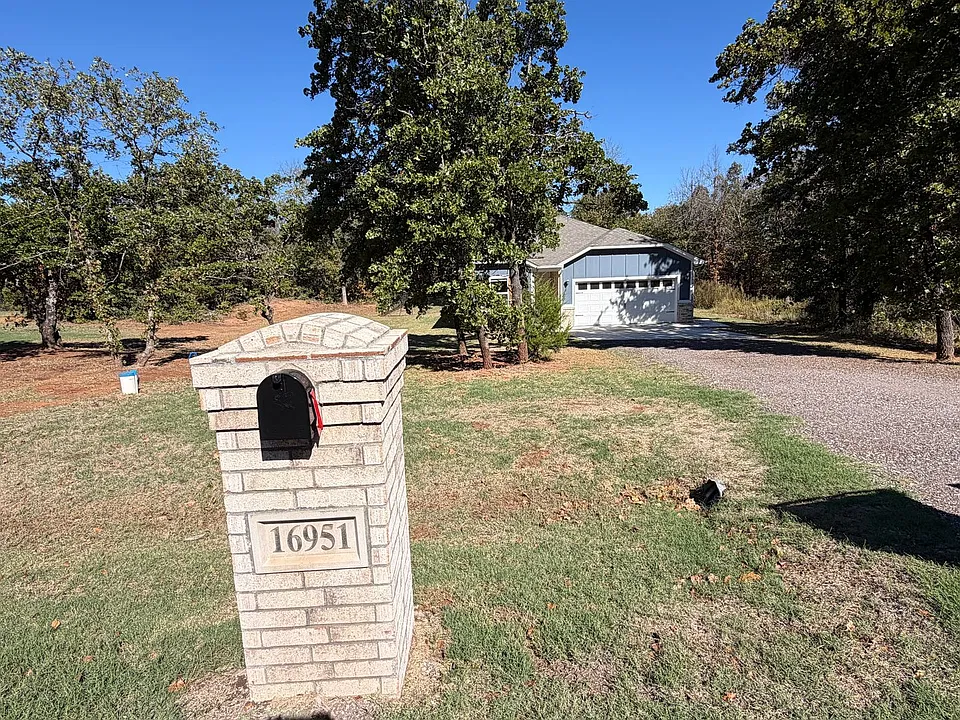 16951 Buck Cir