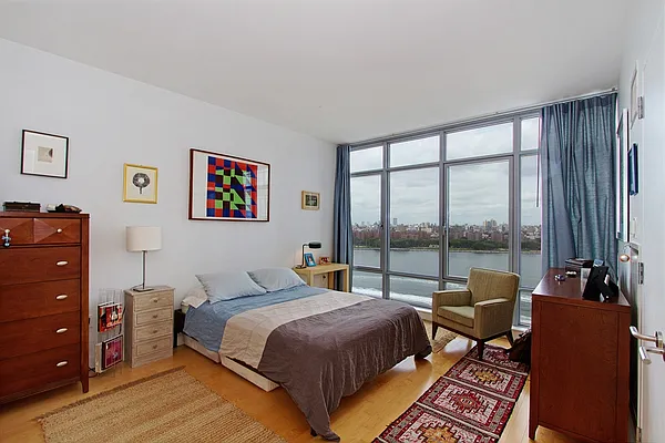 Sold by Corcoran | media 22
