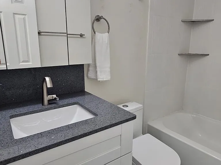 2704 W Saint Louis St #A — Photo 12
