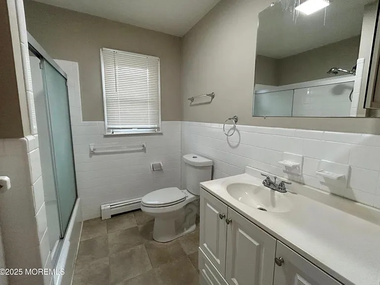501 Bismarck St — Photo 8