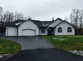 22301 Oberg Rd, Chugiak, AK 99567
