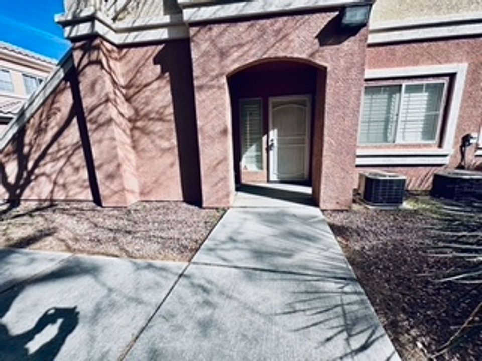 1st image of 353 Amber Pine St APT 107